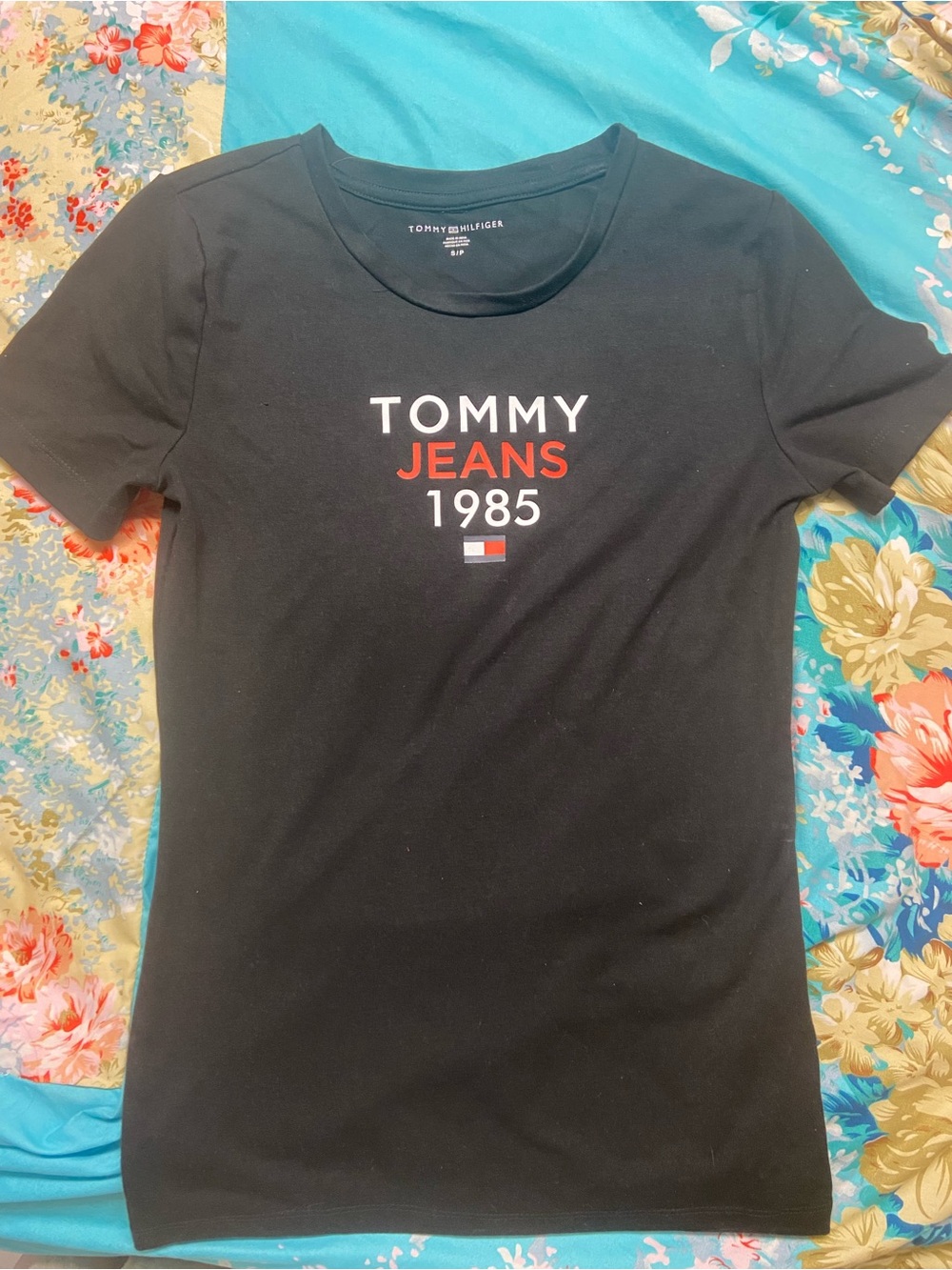 Tommy Jeans 1985 Black Logo Tee. Size XS-S